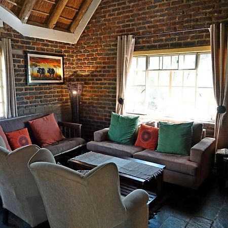 Вилла Marloth Park Hippo House Экстерьер фото