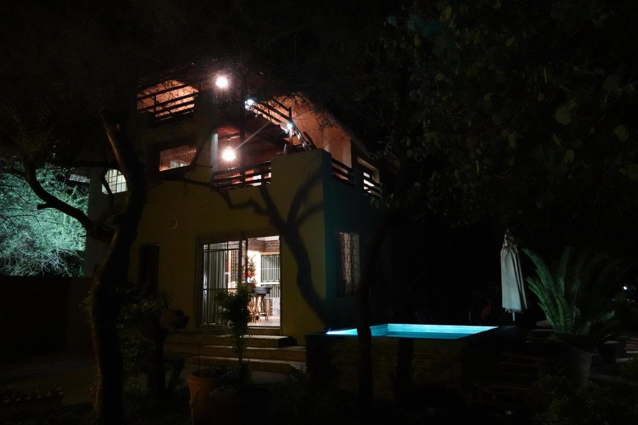 Вилла Marloth Park Hippo House Экстерьер фото