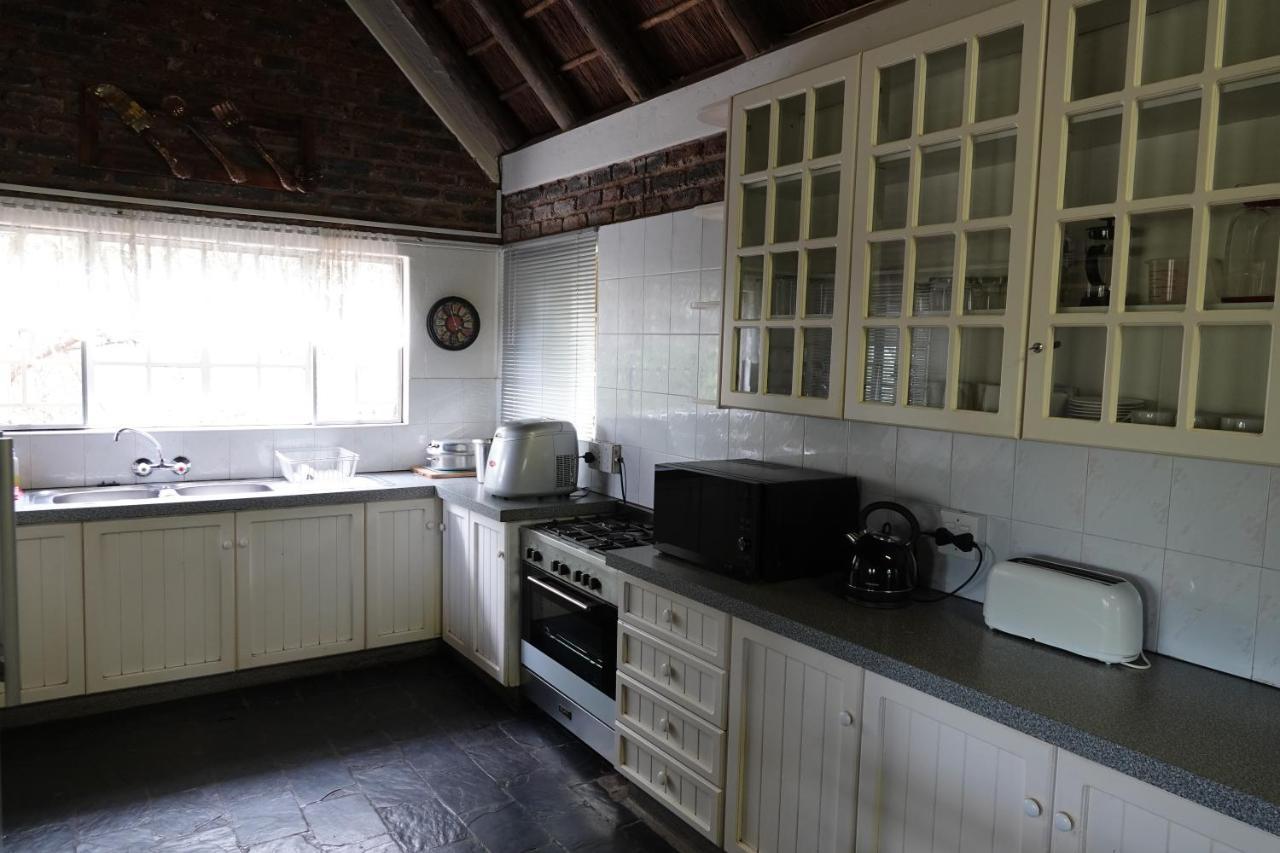 Вилла Marloth Park Hippo House Экстерьер фото
