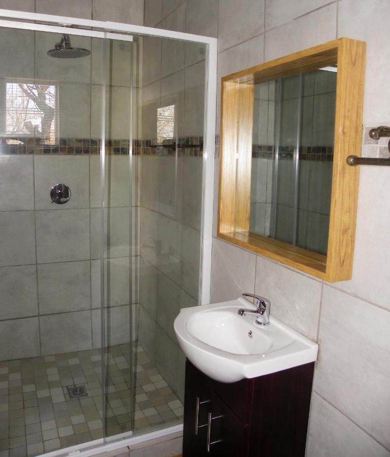 Вилла Marloth Park Hippo House Экстерьер фото